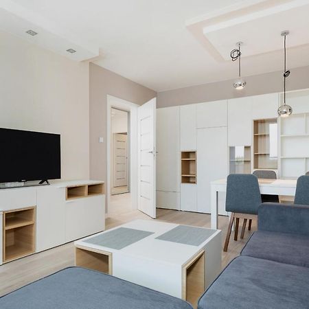 Apartament Z Widokiem Na Port Swinoujscie By Noclegi Renters Exteriör bild