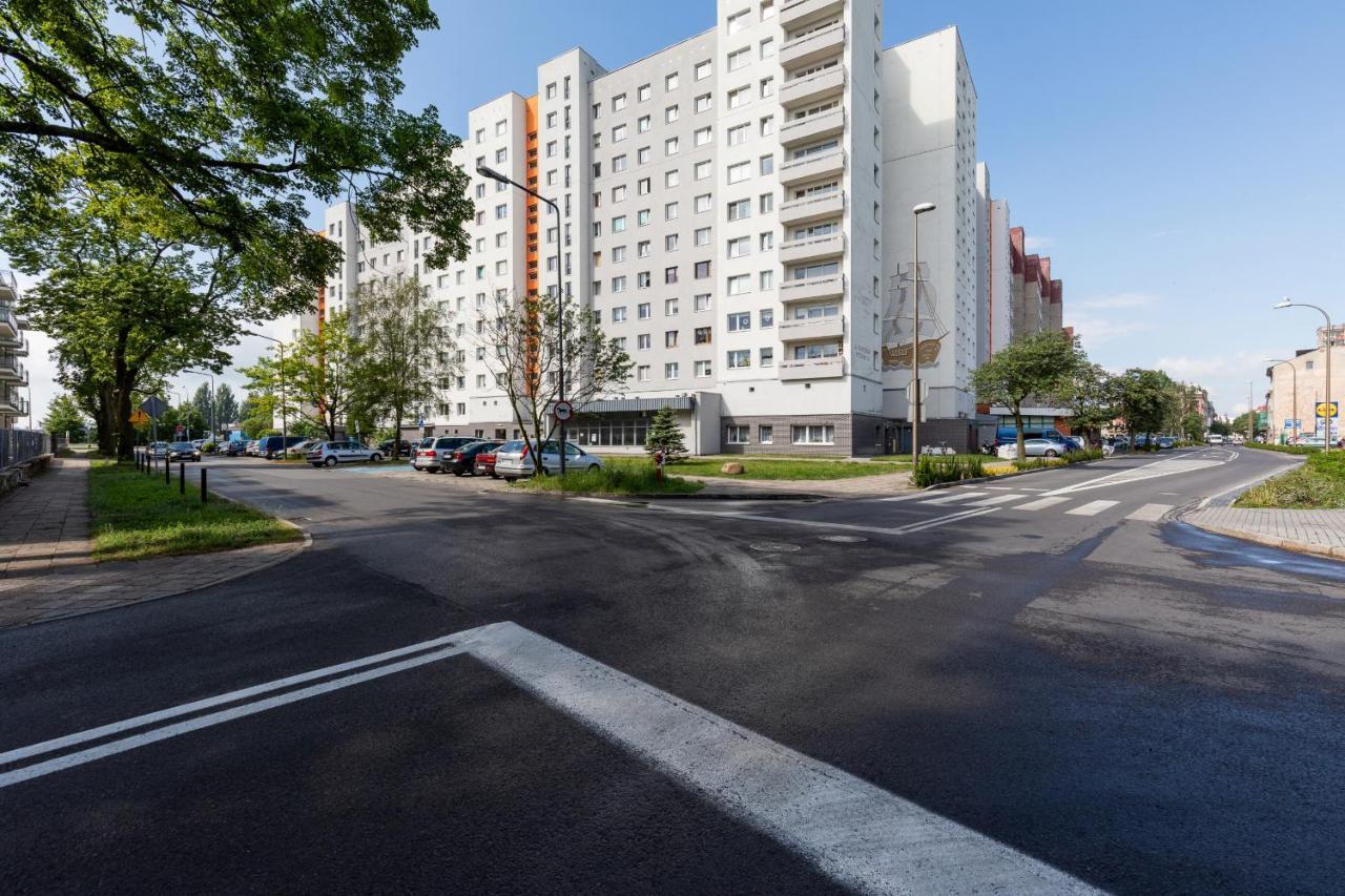 Apartament Z Widokiem Na Port Swinoujscie By Noclegi Renters Exteriör bild